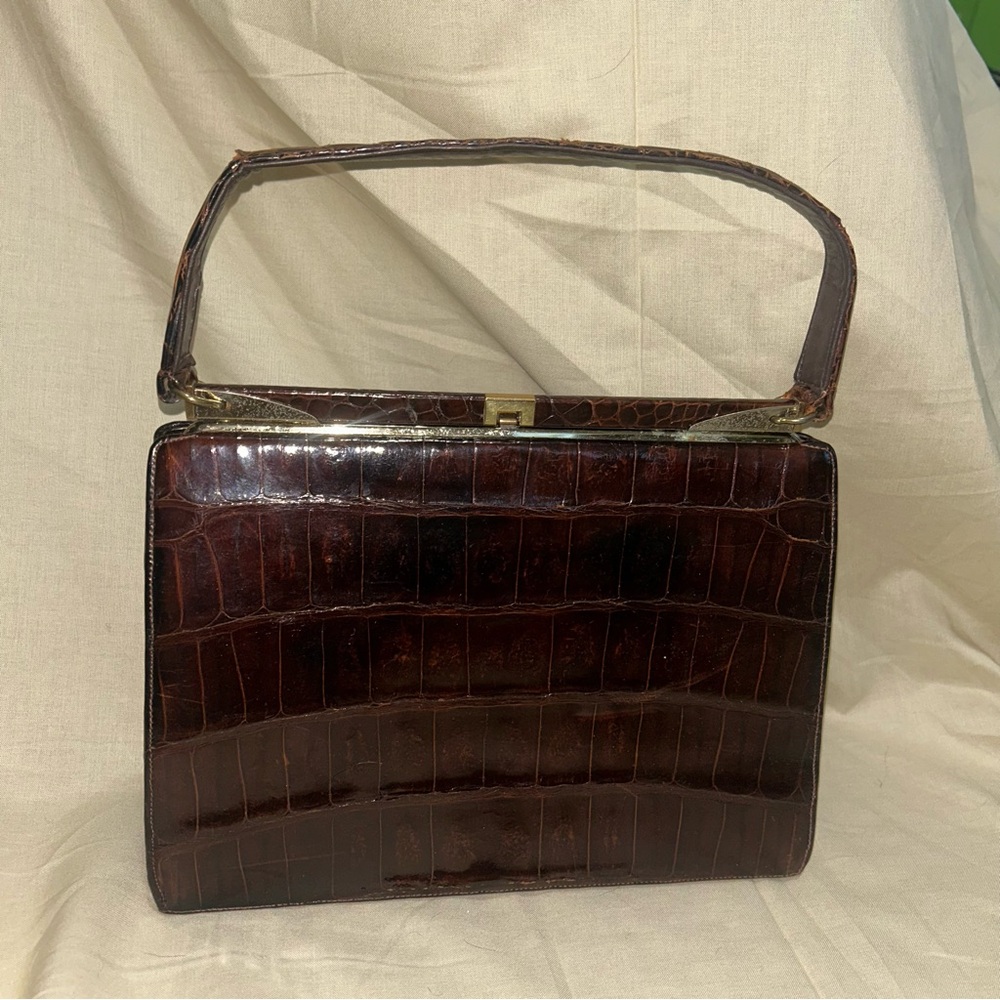 Vintage 1950's Bellestone Brown Alligator Purse Handbag